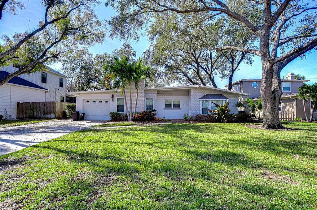 3621 S Belcher Drive, Tampa, FL, 33629