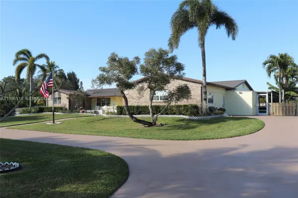 18901 SW 63rd Street, Southwest Ranches, FL, 33332