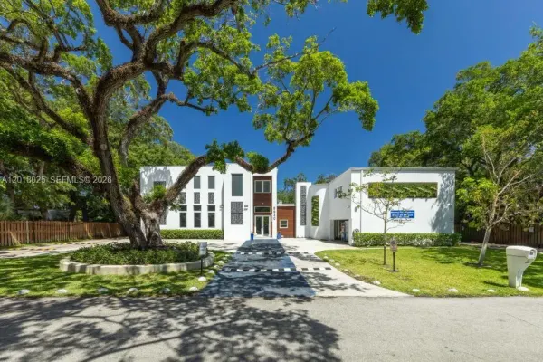 5940 SW 37th Avenue, Dania Beach, FL, 33312