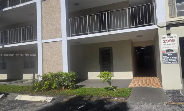 2999 NW 48th Avenue, Unit 246, Lauderdale Lakes, FL, 33313