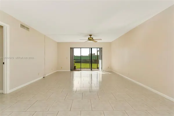300 Racquet Club Road 104, Weston, FL 33326