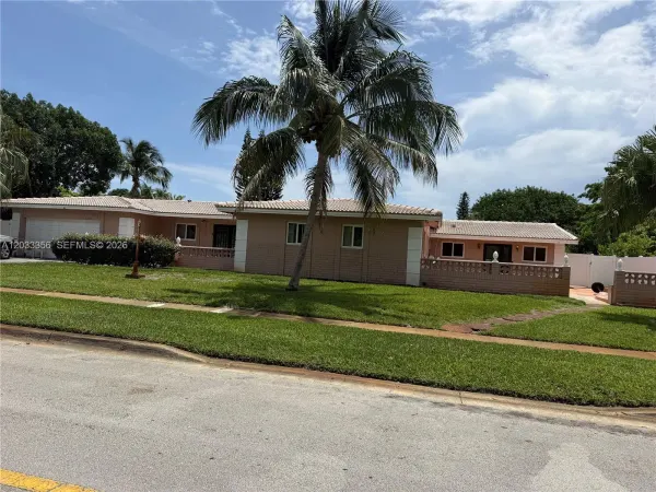 300 SW 68th Avenue, Margate, FL 33068