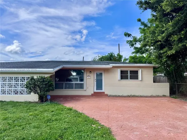 7711 Juniper Street, Miramar, FL 33023