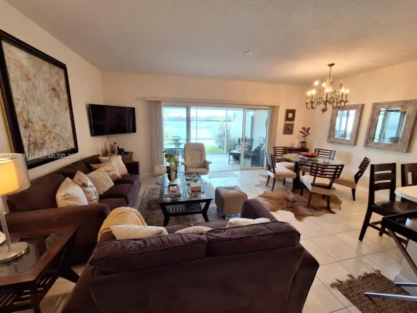 2104 Tigris Drive, West Palm Beach, FL 33411