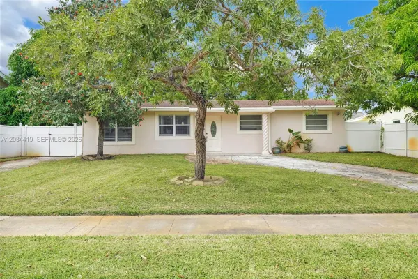 4431 NW 36th Court, Lauderdale Lakes, FL 33319