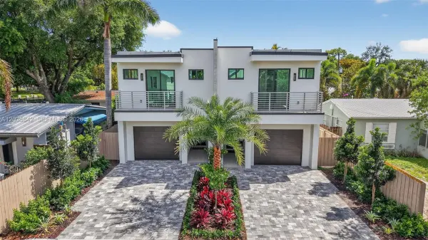 910 SE 13th Street, Fort Lauderdale, FL 33316