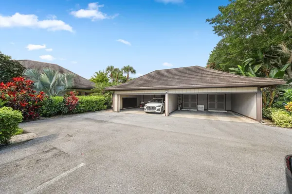 2835 Polo Island Drive H104, Wellington, FL 33414
