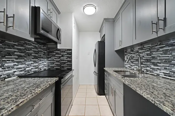 1089 N Benoist Farms Road 205, West Palm Beach, FL 33411