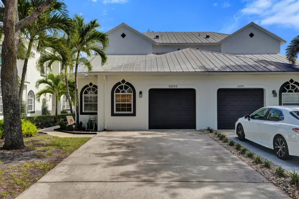 10694 Pelican Drive, Wellington, FL 33414