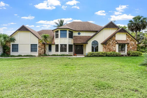 3693 Valley Park Way, Wellington, FL 33467