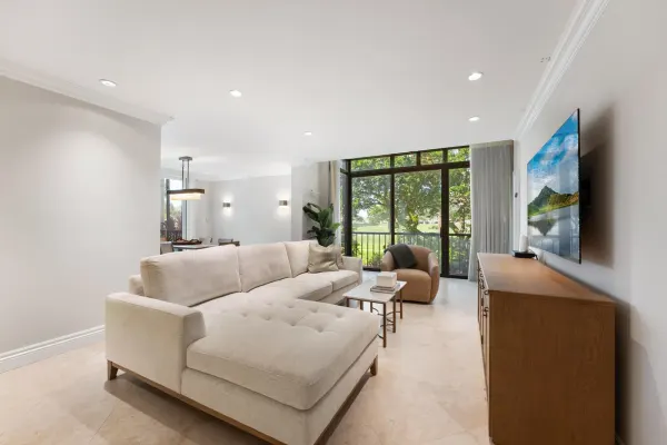 6895 Willow Wood Drive 1011, Boca Raton, FL 33434