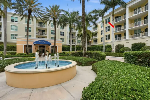 802 W Windward Way 304, Lantana, FL 33462