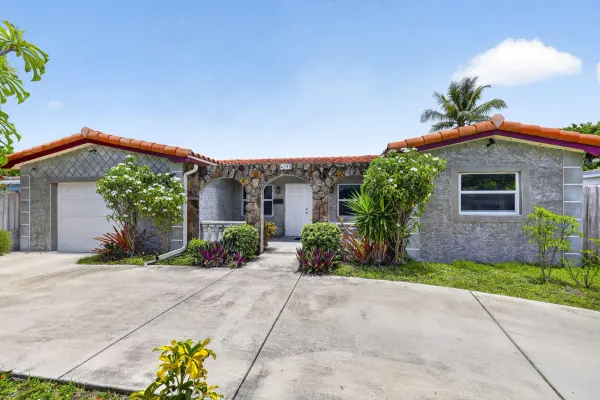 4399 NW 43rd Court, Lauderdale Lakes, FL 33319