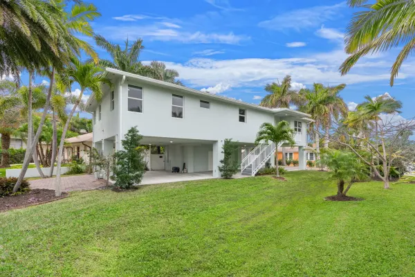 2510 N Lake Dr Drive N, Boynton Beach, FL 33435