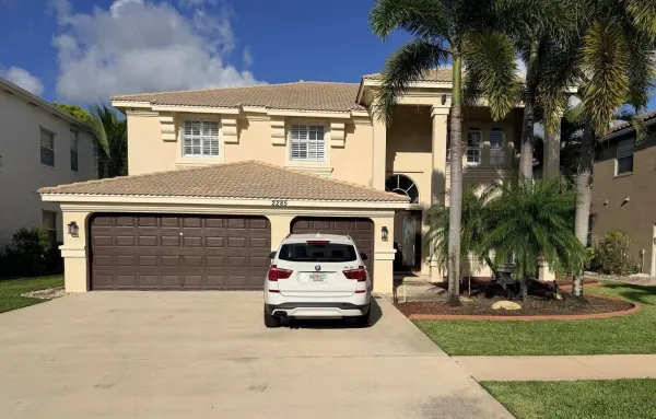 2285 Ridgewood Circle, Royal Palm Beach, FL 33411