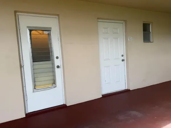 2687 N Garden Dr Drive N 103, Lake Worth, FL 33461