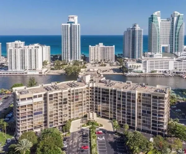 600 Parkview Drive 531, Hallandale Beach, FL 33009
