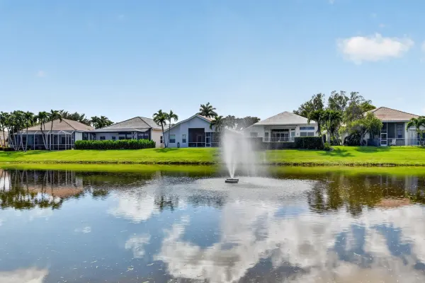 109 Palm Circle, Atlantis, FL 33462