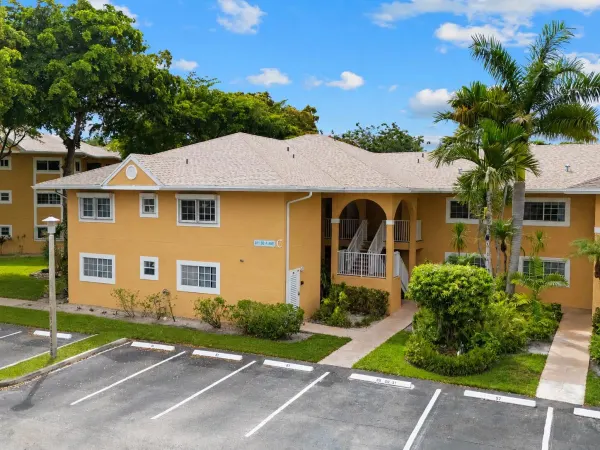 811 SE 4th Avenue C103, Dania Beach, FL 33004