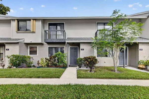 104 Shoreview Drive 104, Greenacres, FL 33463
