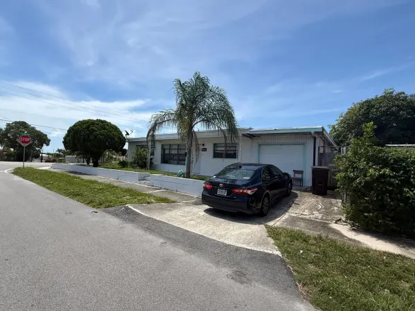 4801 Parker Avenue, West Palm Beach, FL 33405