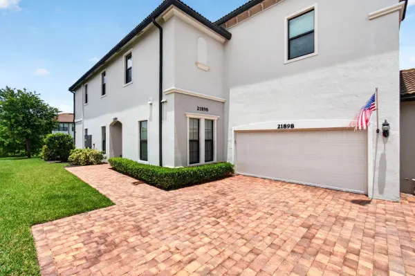21898 Canadensis Circle 101, Boca Raton, FL 33428