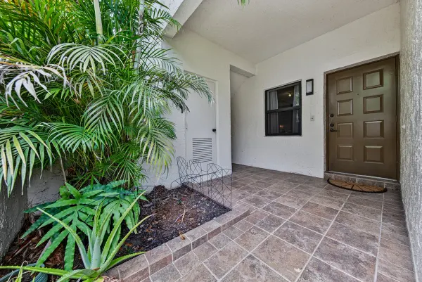 4413 NW 22nd Road 404, Coconut Creek, FL 33066