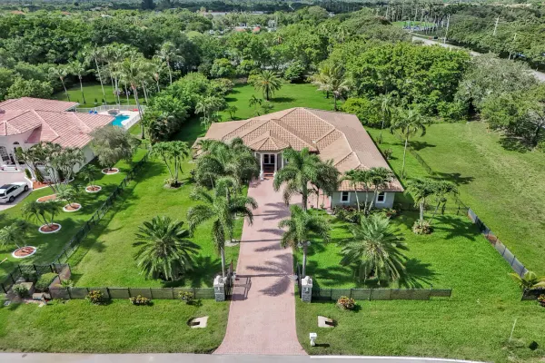 12360 NW 18th Street, Plantation, FL 33323