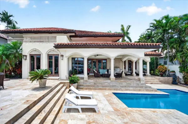 2740 NE 17th Street, Fort Lauderdale, FL 33305