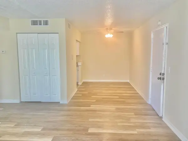 1500 N Congress Avenue A23, West Palm Beach, FL 33401