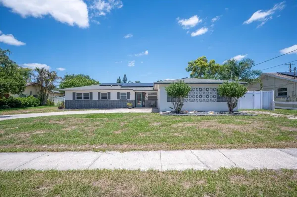 528 S Larry Circle, Brandon, FL, 33511