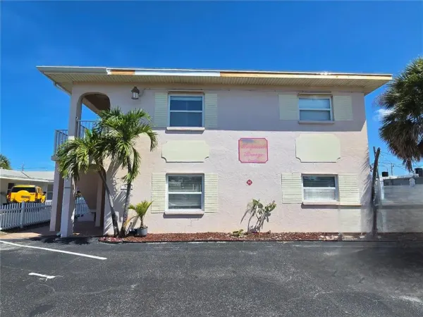525 73rd Avenue, Unit 2, St Pete Beach, FL, 33706