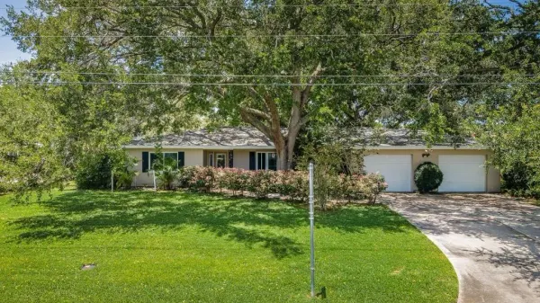 1704 Cypress Avenue, Belleair, FL, 33756