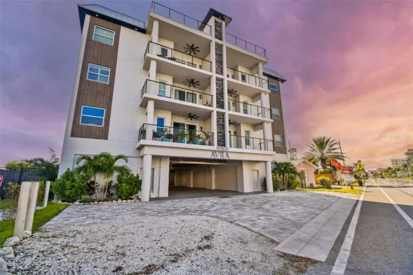 19505 Gulf Boulevard, Unit 404, Indian Shores, FL, 33785