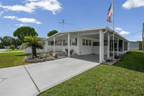 37250 Beverly Avenue, Zephyrhills, FL, 33542