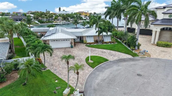 454 1st Street W, Tierra Verde, FL, 33715