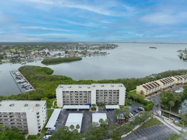 1332 Pasadena, Unit 102, South Pasadena, FL, 33707