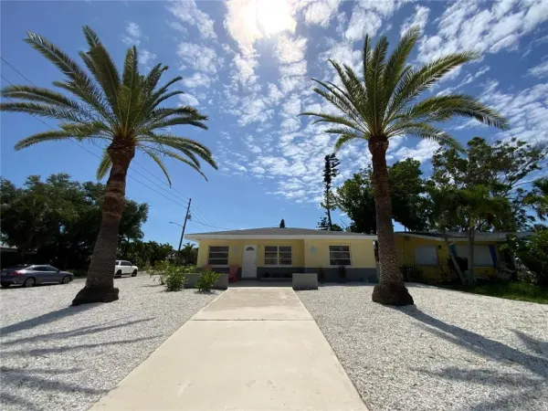 1404 Corey Way S, South Pasadena, FL, 33707