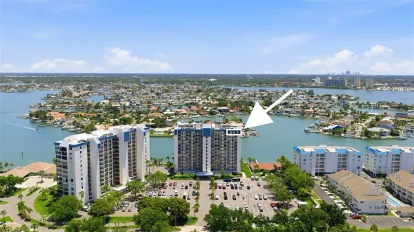 9415 Blind Pass Road, Unit Ph4, St Pete Beach, FL, 33706