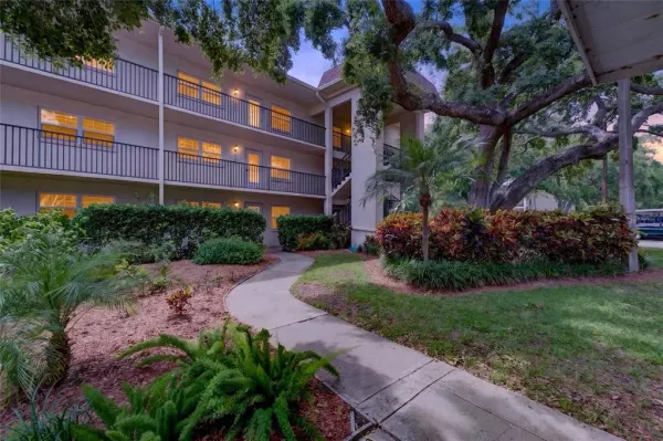860 Virginia Street, Unit 211, Dunedin, FL, 34698