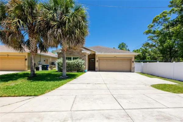 902 8th Avenue NW, Largo, FL, 33770