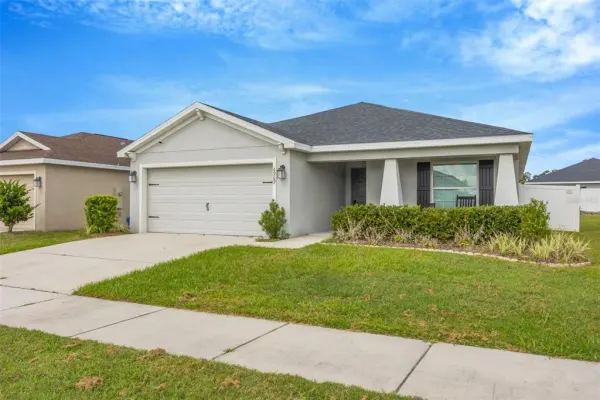 6969 Abbywood Lane, Zephyrhills, FL, 33541