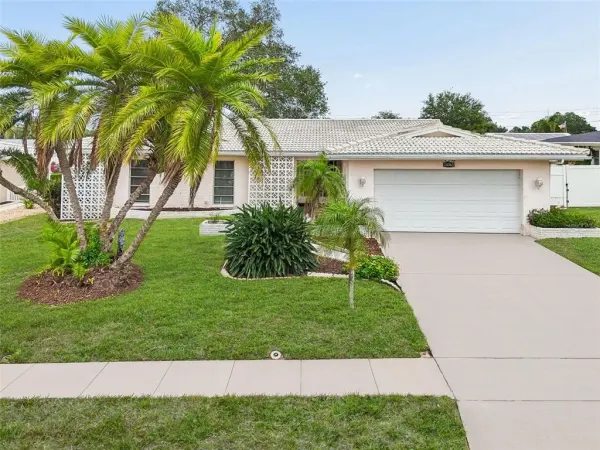 14363 Neptune Road, Seminole, FL, 33776