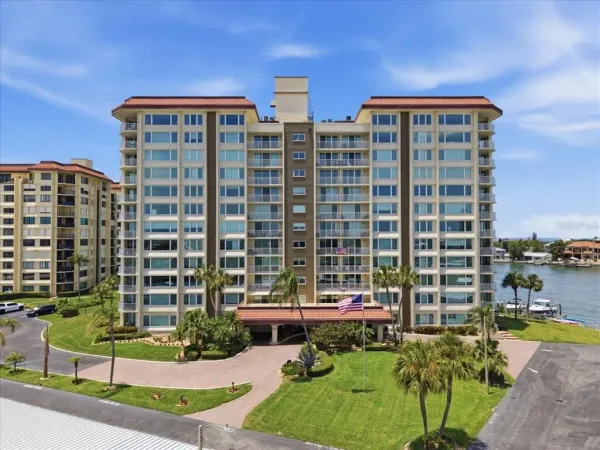 736 Island Way, Unit 1003, Clearwater Beach, FL, 33767