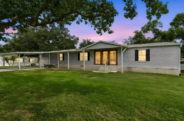 37647 Newal Avenue, Zephyrhills, FL, 33542