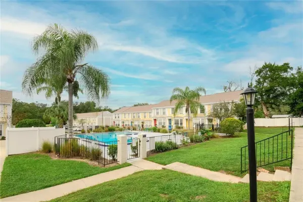 13538 Embassy Park Court, Unit 44a2, Dade City, FL, 33525