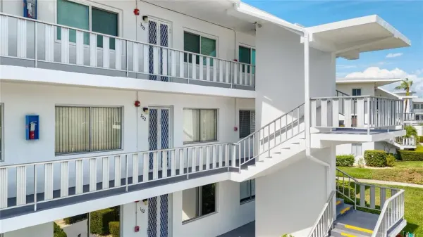 11251 80th Avenue, Unit 202, Seminole, FL, 33772