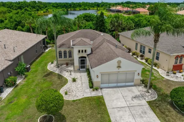 1050 Regal Manor Way, Sun City Center, FL, 33573