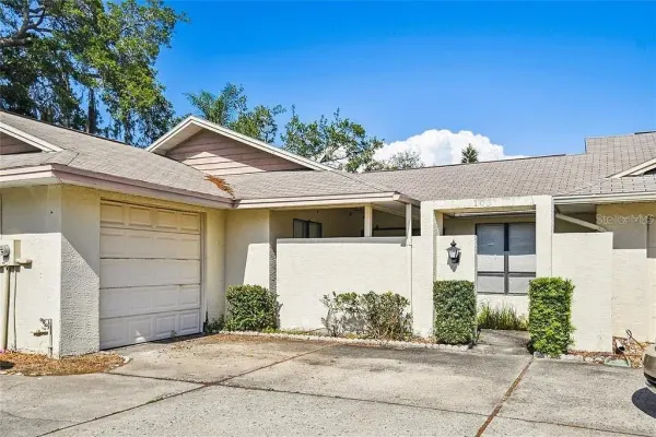 103 Lakeside Colony Drive, Tarpon Springs, FL, 34689