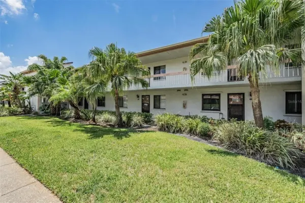 112 Lakeview Place, Unit 12, Oldsmar, FL, 34677